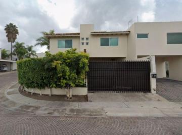 Casa de 6 habitaciones, Querétaro · Calle Lago de Chapala 110 Cumbres del Lago, juriquilla Queretaro, Cp 76230 N838