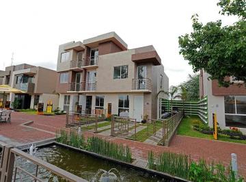 Casa de 2 habitaciones, Zumpango · Casa de Dos Niveles con Jardin Privado en Venta en Zumpango