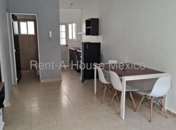 Departamento de 2 habitaciones, Solidaridad · Playa del Carmen - Venta. Departamento Semiamueblado en Planta Baja con 2 Recámaras y Amenidades