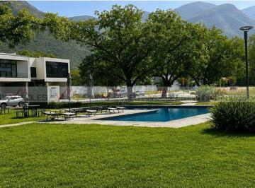 Casa · 250m² · 3 Recámaras · 2 Estacionamientos · Casa en Venta en Los Cristales