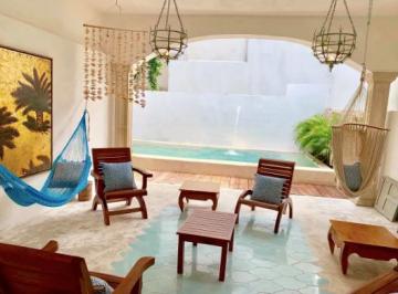 Casa · 202m² · 5 Recámaras · Hermosa Casa en Venta en Mérida, Centro, amueblada, Entrega Inmediata