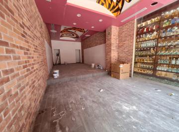 LOCAL · Local en Renta 76 m² Sobre 5ta Av en Playa del Carmen