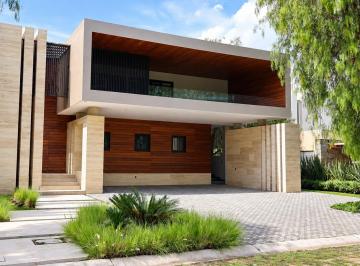Casa de 3 habitaciones, Corregidora · Exclusividad Junto Al Campo de Golf - Balvanera, Querétaro