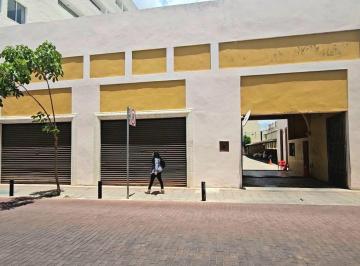 Local comercial , Mérida · Centro Local en Renta Sobre La Calle 60 Cerca Santa Lucia