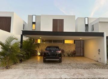 48b01d1b5190db2bce273d58938038160f6d7835431edef51073e46258d5fef6 · Casa en Renta con Alberca | El Origen Residencial, Xcanatún, Mérida