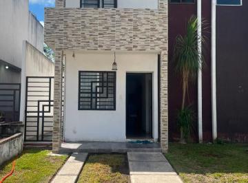 Casa · 160m² · 2 Recámaras · 1 Estacionamiento · Casa en Venta o Renta en Real Las Quintas, Sm 202 Cancún