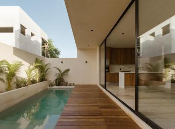 Casa · 211m² · 3 Recámaras · 2 Estacionamientos · Rio Residencial Casa en Venta/renta de 3 Recamaras, Huayacán, Cancún