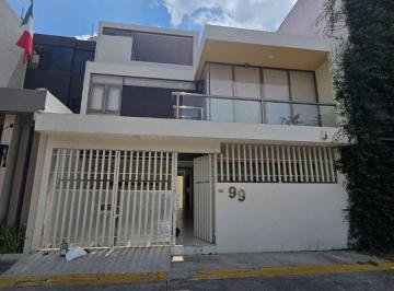 Casa de 3 habitaciones, Xalapa · Casa en Zona Monte Magno en Renta