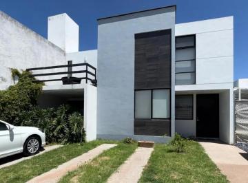 1 · Casa Amueblada en Venta en Dellaterra Residencial Al Norte de Aguascalientes