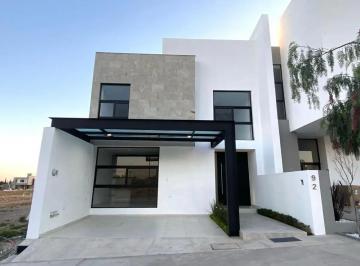 1 · Casa en Renta en St. Angelo Al Norponiente de Aguascalientes