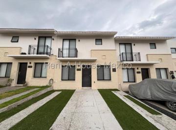 Casa de 3 habitaciones, El Marqués · Zire/ Zakia Vendo Casa en Privada con Amenidades 3 Recamaras 3 Baños 2 Coches