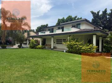 Casa · 650m² · 3 Recámaras · 2 Estacionamientos · Casa en Venta en Fraccionamiento La Moraleda Atlixco