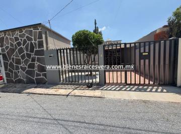 0b3a8e7f6841c8682f8ee8a099a96bbda7eea5d6785929168a7350c8912456d9 · Casa en Centro de Tequisquiapan en Los Sabinos. Sabi