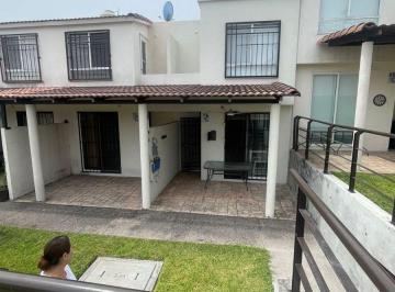 Casa en condominio de 3 habitaciones, Xochitepec · Linda Casa en Condominio Amueblada en Venta en Real Santa Fe, Xochitepec