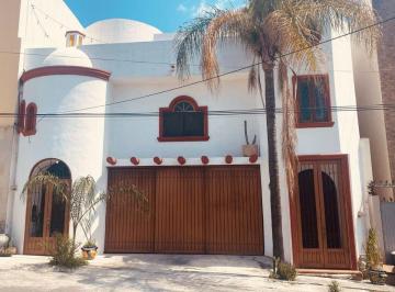 Casa de 4 habitaciones, Guadalupe · Casa en Venta Contry Sol
