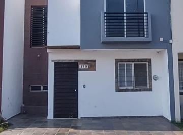 Casa de 3 habitaciones, Zapopan · Bonita Casa Dentro del Fracc. Campo Real