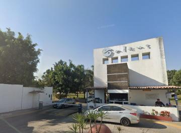 Casa de 4 habitaciones, Tlajomulco de Zúñiga · Circuito del Abeto 1128 Altus Bosques, Tlajomulco $569,300.