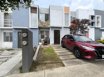 Casa en condominio de 2 habitaciones, Zapopan · Casa Roble Espec con Ampliación Coto Rinconada del Lago Frente Jardín Fracc Parques Tesistan Zapopan