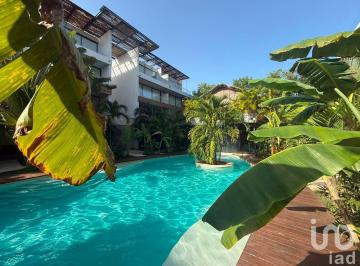 Departamento · 55m² · 1 Recámara · 1 Estacionamiento · Rento Estudio en Tulum Zona Centro Calle Pavimentada, Agua Municipal a Una Cuadra de La Federal
