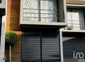 Casa · 154m² · 2 Recámaras · 2 Estacionamientos · Townhouse en Camino Real a Cholula Zona Umad