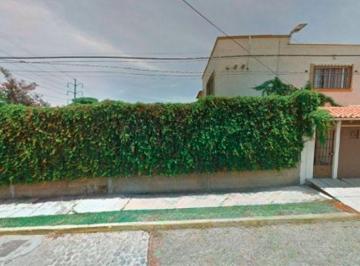 Casa de 5 habitaciones, Cuernavaca · Casa en Venta en Municipio Acapatzingo, Cuernavaca, Morelos