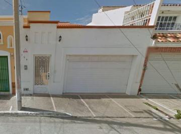 Casa de 3 habitaciones, Mazatlán · Casa en Venta en Playa de Copacabana, Mazatlán.