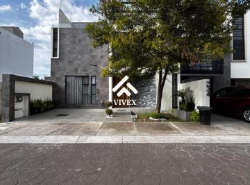 Casa de 4 habitaciones, Pachuca · Renta Casa en Jade Residencial Zona Plateada Pachuca