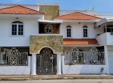 Casa · 263m² · 4 Recámaras · 3 Estacionamientos · Emcv - 2609 Casa en Venta Col. Amplación de La Unidad Nal. Info. 833:140:26: 27