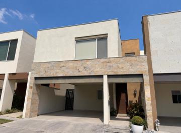 Casa de 3 habitaciones, Monterrey · Casa en Venta en Monterrey Carretera Nacional Moretta Residencial