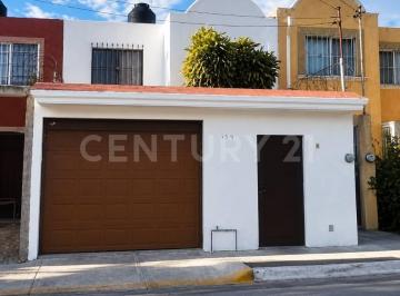 Casa · 129m² · 3 Recámaras · 1 Estacionamiento · Se Vende Casa en Fraccionamiento Cartagena