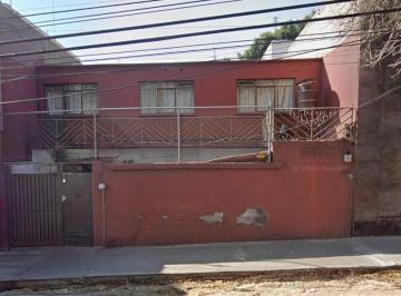 Casa en Venta de 3 habitaciones Las Águilas · Casa en Venta en Las Aguilas Excelente Ubicación
