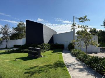 Terreno / Lote , Zapopan · Terreno en Venta en Alcazar, Zapopan.