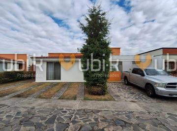 730e31f3f032af32b3740ae63aaf9feeaba5458021f27702c889d804011f0942 · Frondas Residencial - Casa Una Planta Cerca El Bajio y San Juan Ocotan