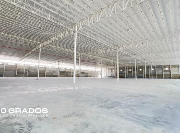 Bodega comercial · 1800m² · 10 Estacionamientos · Bodega Industrial en Renta en Apodaca