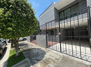Casa · 259m² · 4 Recámaras · 3 Estacionamientos · Fracc. Residencial La Estancia 4 Hab. 2 Niveles