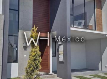 Casa · 213m² · 3 Recámaras · 2 Estacionamientos · Casa - Toluca