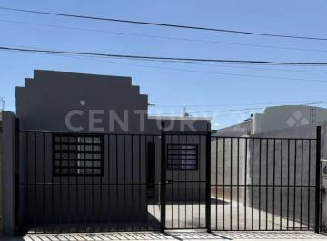 Casa · 47m² · 2 Recámaras · 1 Estacionamiento · Casa en Venta Zona Aeropuerto - Chihuahua.
