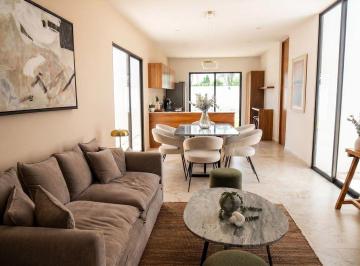 c48914074c6f3012cae0799f83837e98a05f9b66487d85c8ebcd3237a95a9e3b · Casa en Pre Venta de un Piso Al Norte de Merida Yucatan