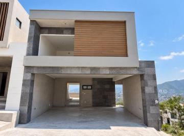 Casa de 3 habitaciones, Monterrey · Casa en Venta en Monterrey Carretera Nacional Vistalta Residencial