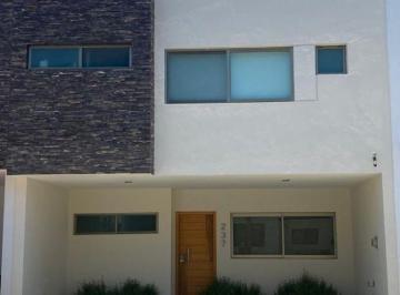 Casa de 3 habitaciones Renta MN 18,000 · Casa en Renta en El Campestre - Seneca 237