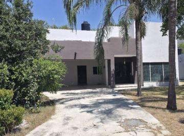 Casa · 285m² · 5 Recámaras · 5 Estacionamientos · Casa en Venta Los Cristales