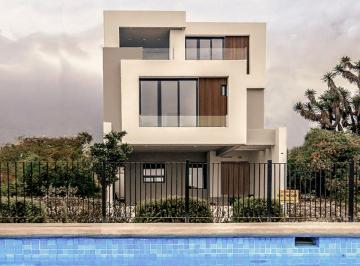 Casa de 4 habitaciones, Monterrey · Hermosa Casa a La Venta.
