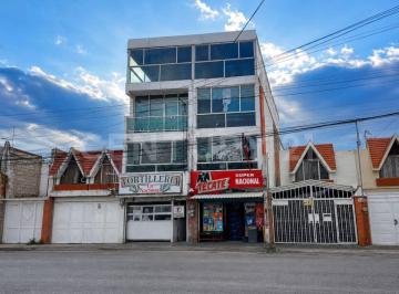 Edificio · 450m² · 9 Recámaras · Renta de Edificio en Av Nacional, Mayorazgo, Puebla.