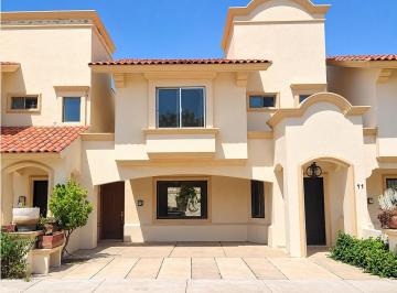 038419c638a28ca258ea68fe2bc87f523f17554bce380511748f5953c3c92fbd · Casa en Venta en Villa California