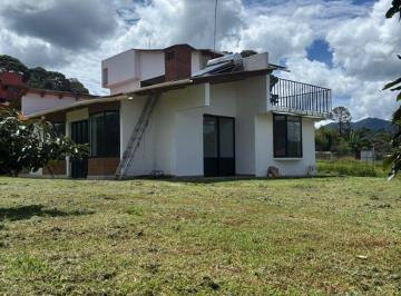 Casa de 3 habitaciones, Valle de Bravo · Renta de Casa en Las Joyas Cerca de Las Mejores Escuelas
