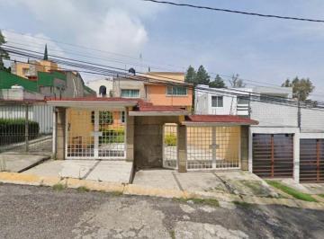 Casa de 4 habitaciones, Cuautitlán Izcalli · Casa en Venta en Bosques del Lago. Cuautitlan Izcalli, Estado de México.
