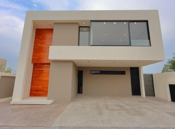 Casa en condominio de 3 habitaciones, Querétaro · Casa de 323 m² con 3 Recámaras en Venta en La Espiga
