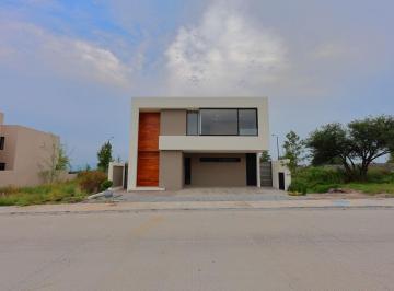 Casa en condominio de 3 habitaciones, Querétaro · Casa de 323 m² con 3 Recámaras en Venta en La Espiga
