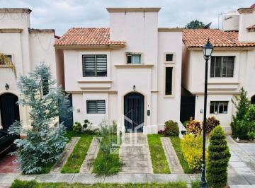 Casa · 120m² · 3 Recámaras · 2 Estacionamientos · Casa en Venta en Villa California Coto San Fernando