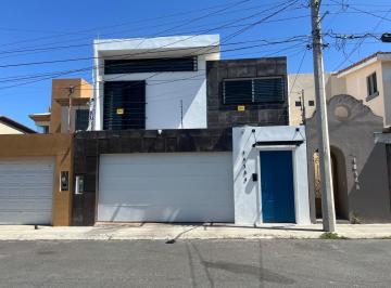 Casa · 200m² · 3 Recámaras · 2 Estacionamientos · Casa en Venta en Otay Altabrisa, Tijuana - (4)